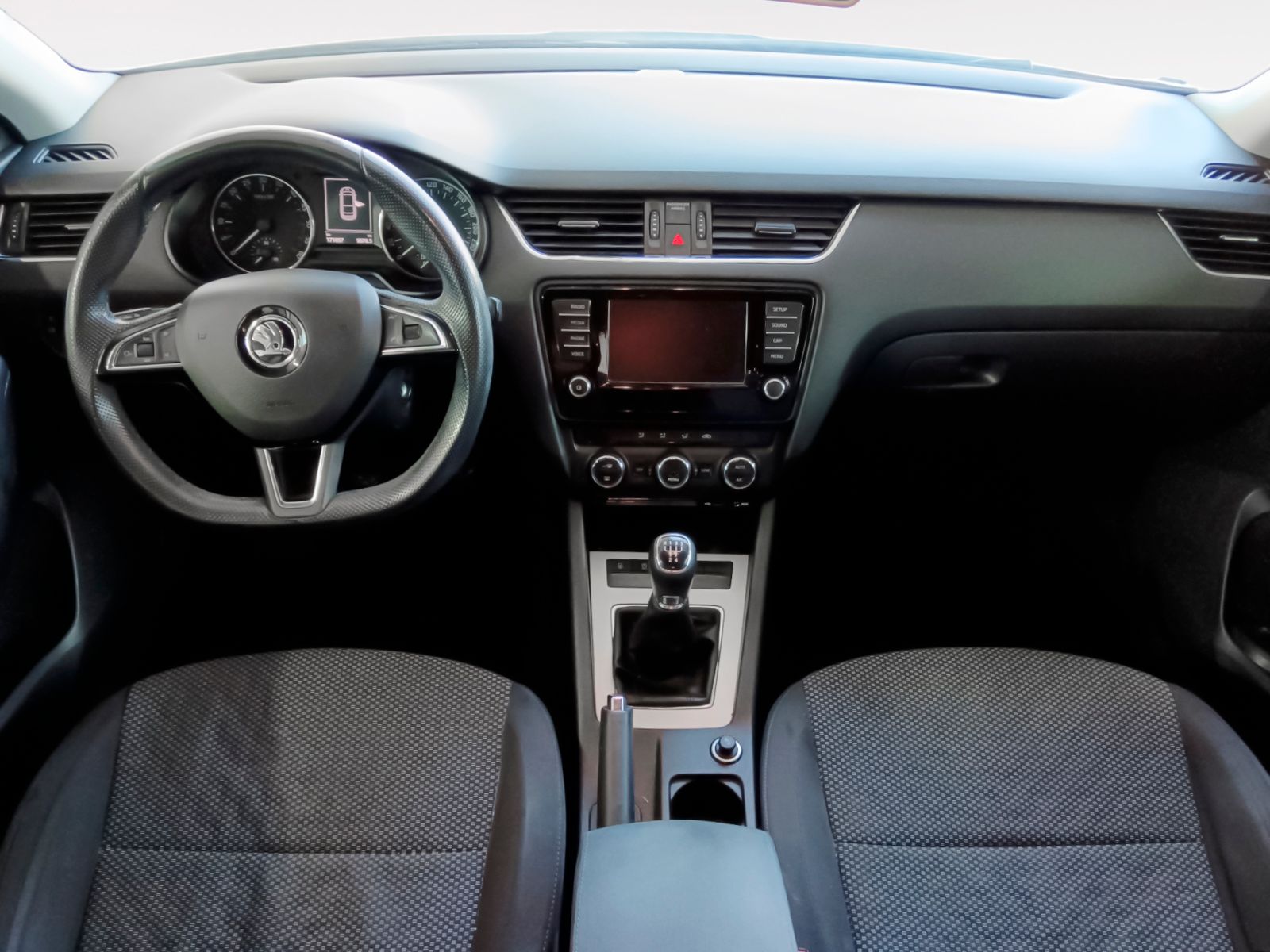 Škoda Octavia 1.6 TDI CR Ambition - foto 8
