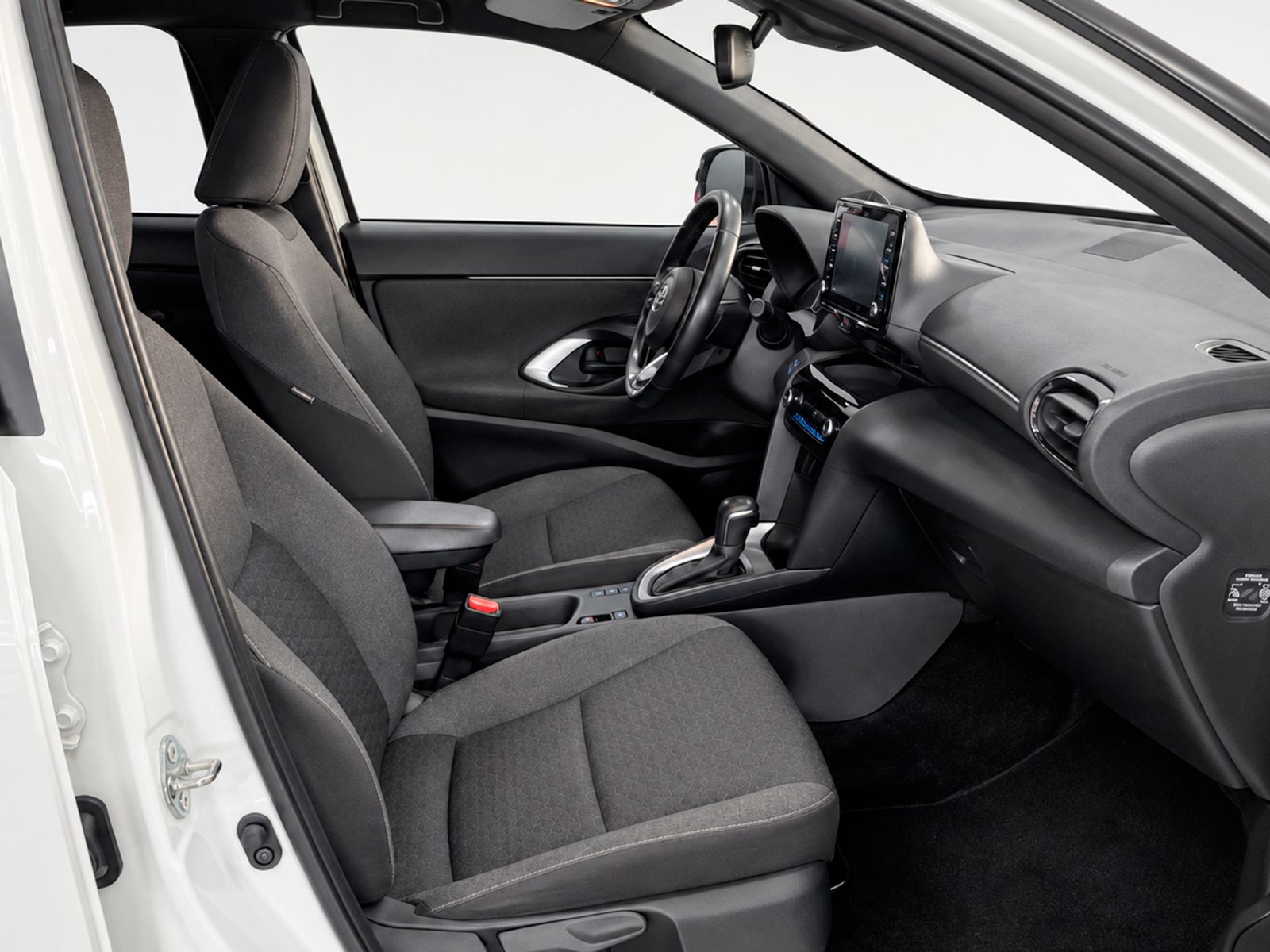 Toyota Yaris Cross 120H Business Plus - foto 12