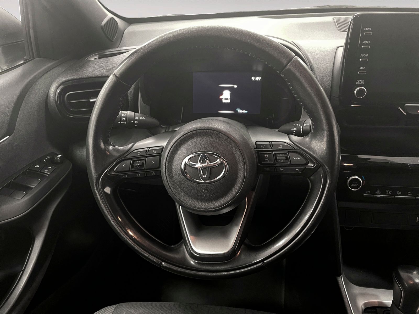 Toyota Yaris Cross 120H Business Plus - foto 9