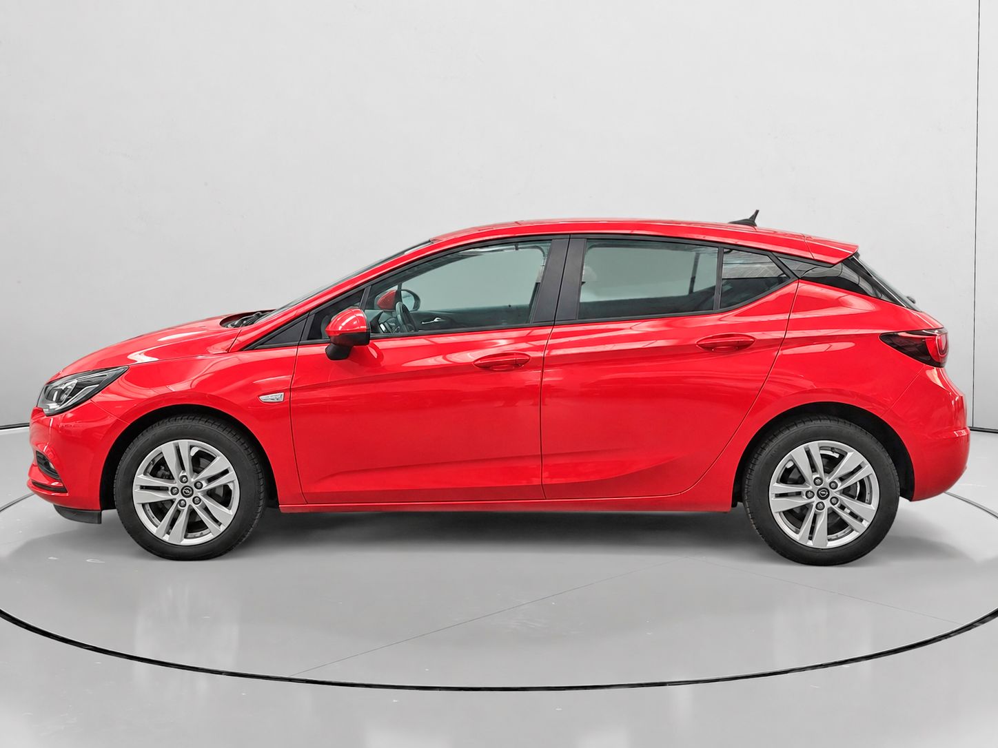 Opel Astra 1.6 CDTi Dynamic - foto 6