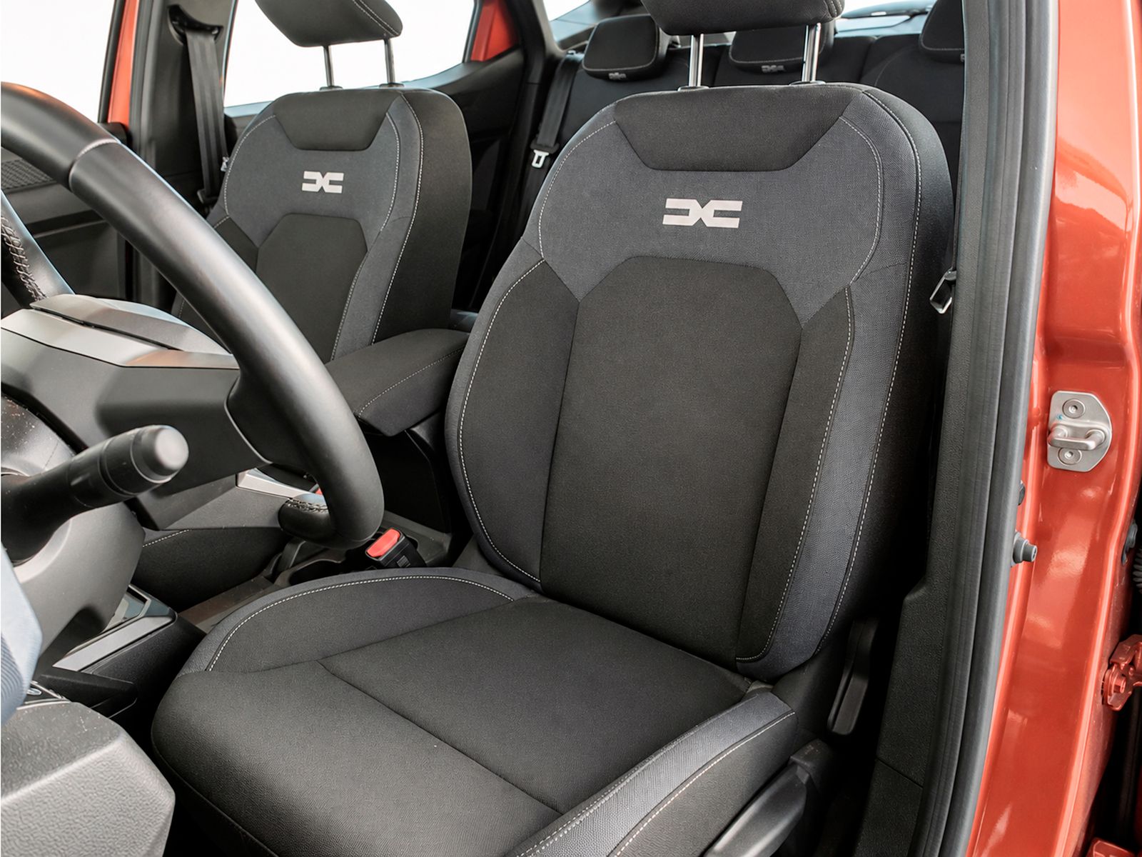 Dacia Duster Hybrid Expression - foto 21