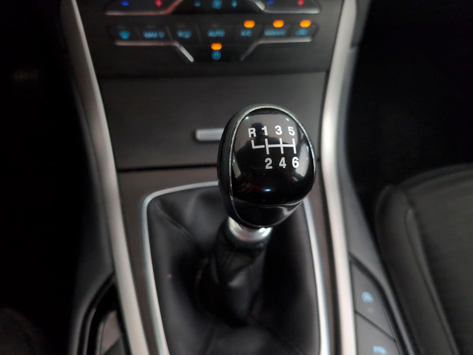Ford S-Max 2.0 TDCi Trend - foto 16