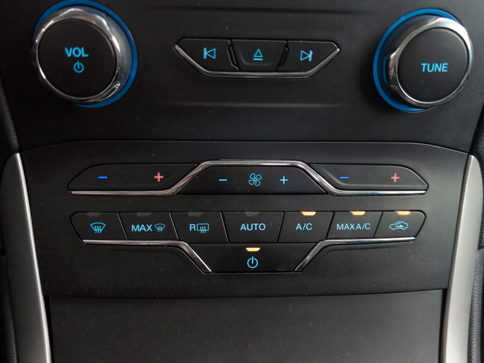 Ford S-Max 2.0 TDCi Trend - foto 22