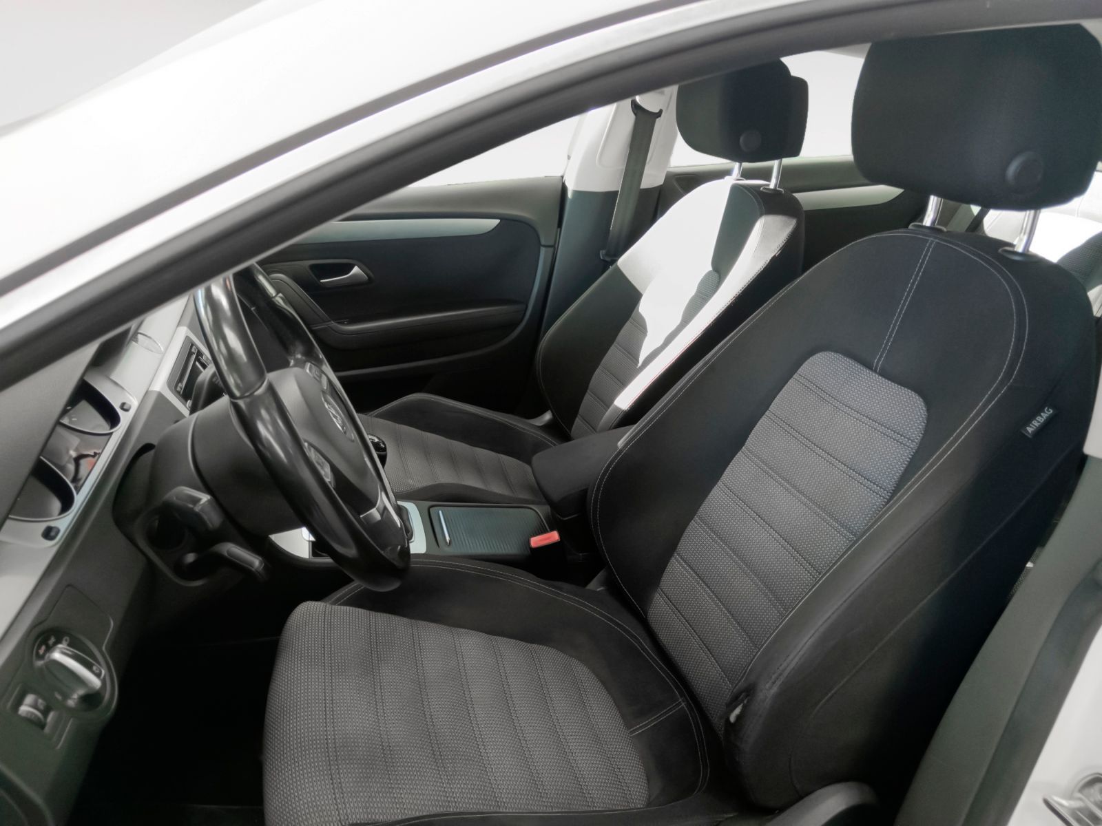 Volkswagen CC Advance 2.0 TDI BMT - foto 11
