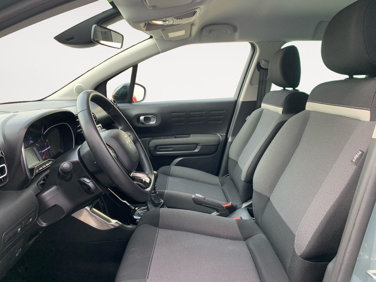 Citroën C3 Aircross BlueHDi 110 Shine - foto 8