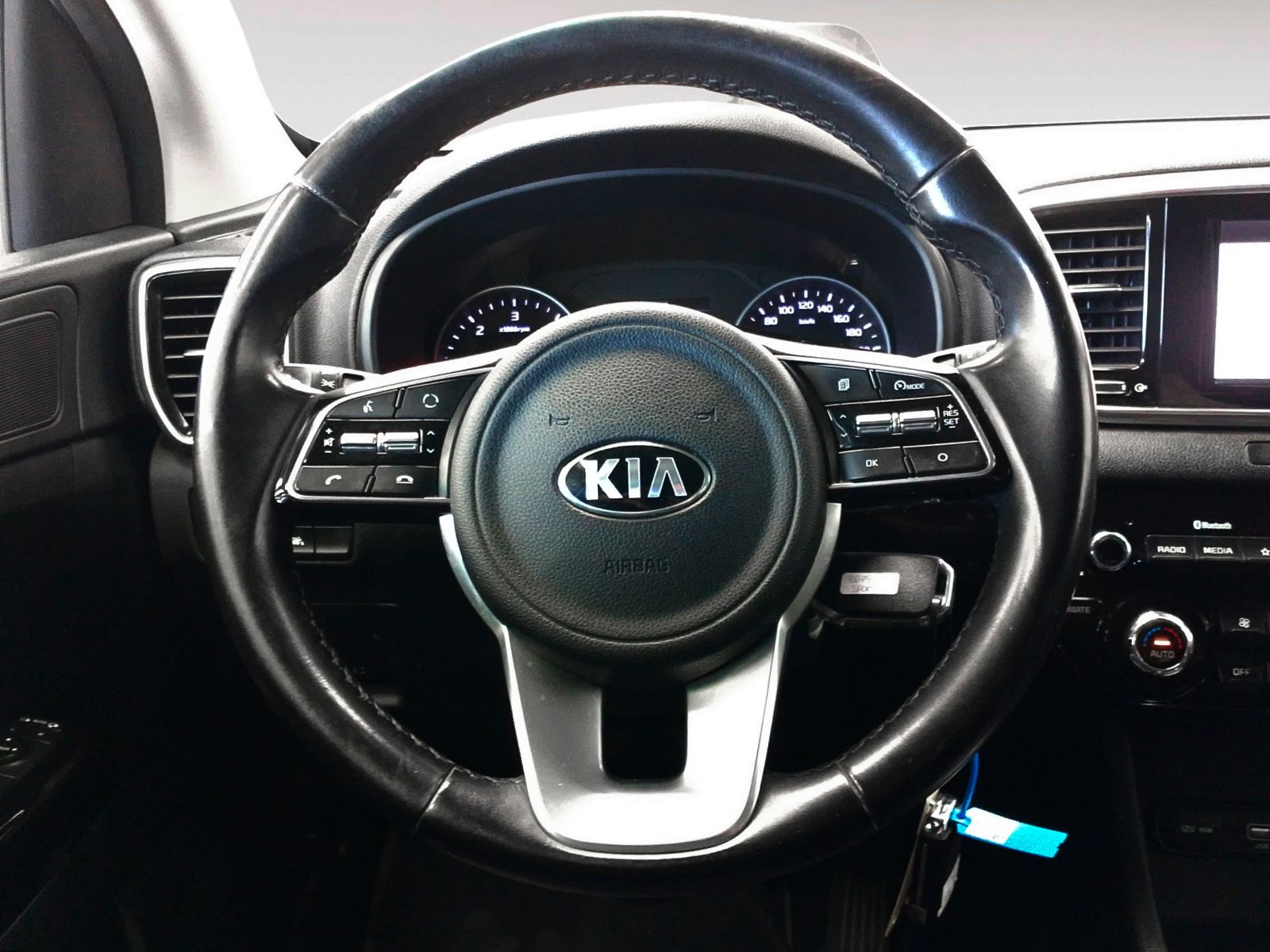 Kia Sportage 1.6 MHEV Drive 4x2 - foto 9