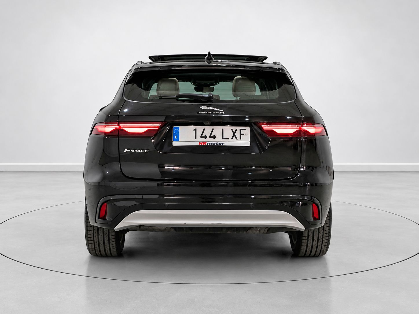 Jaguar F-Pace 2.0D I4 MHEV Standard SE AWD - foto 4