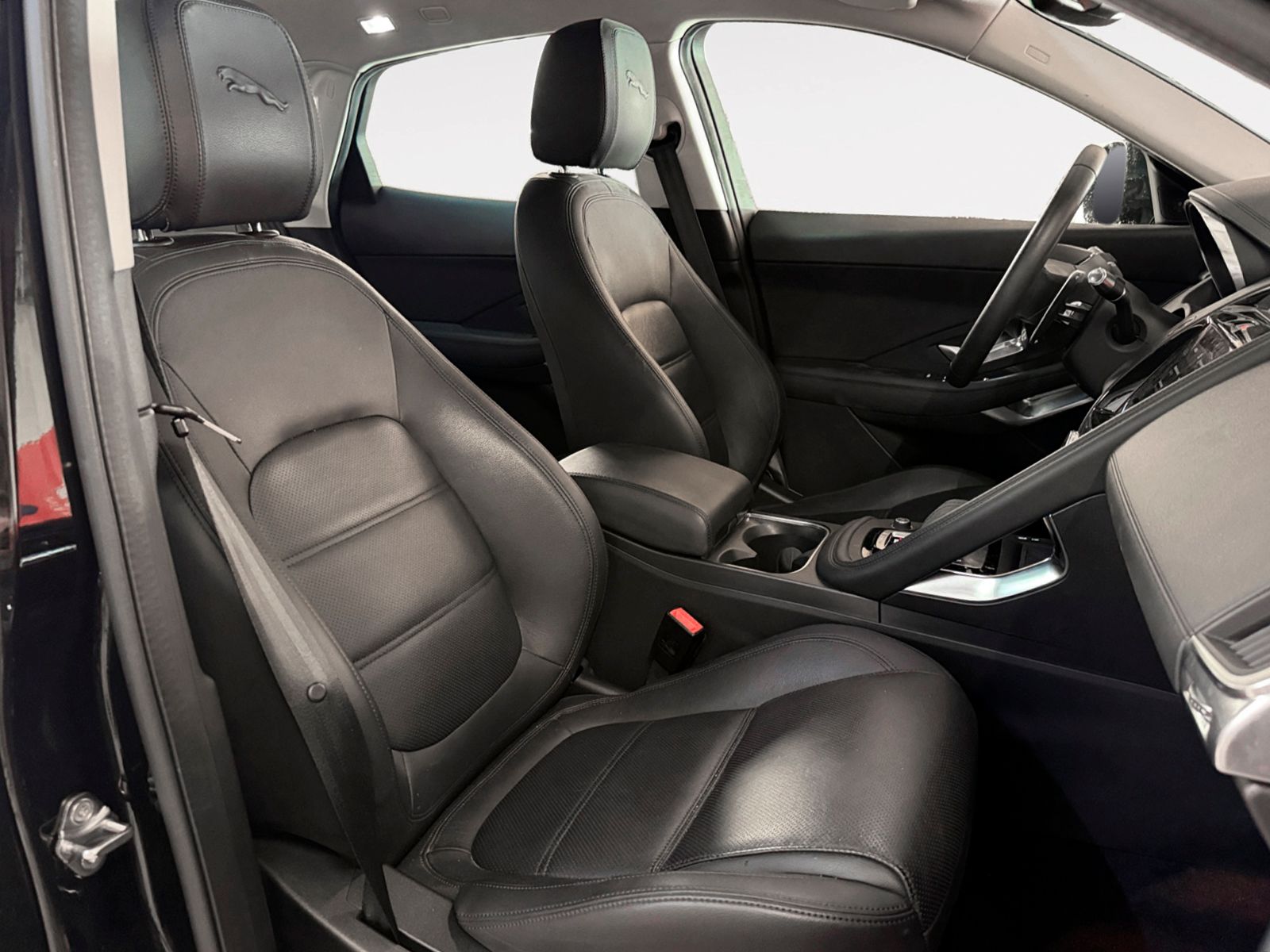 Jaguar E-Pace 2.0D MHEV S 4WD - foto 13