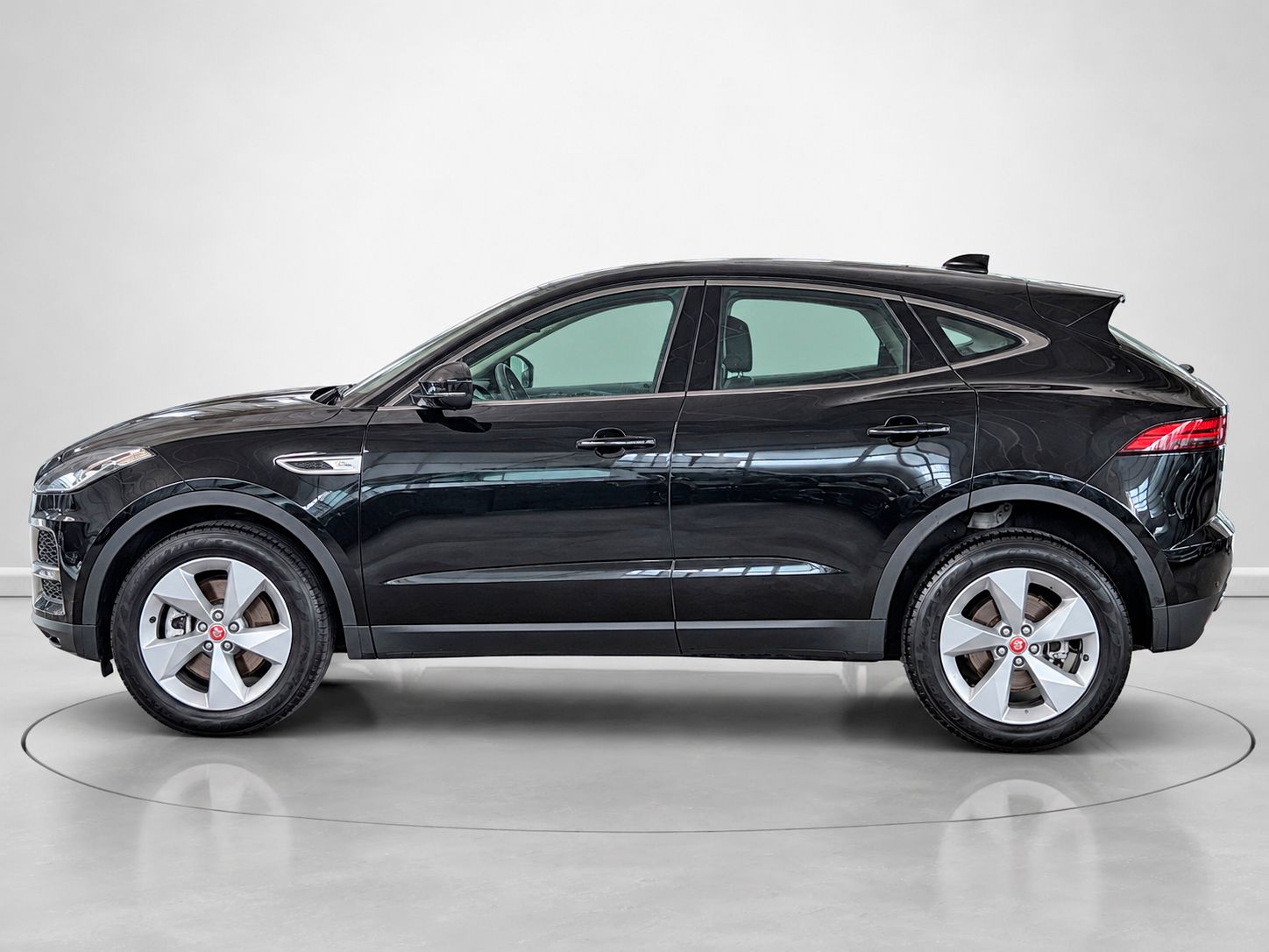 Jaguar E-Pace 2.0D MHEV S 4WD - foto 6