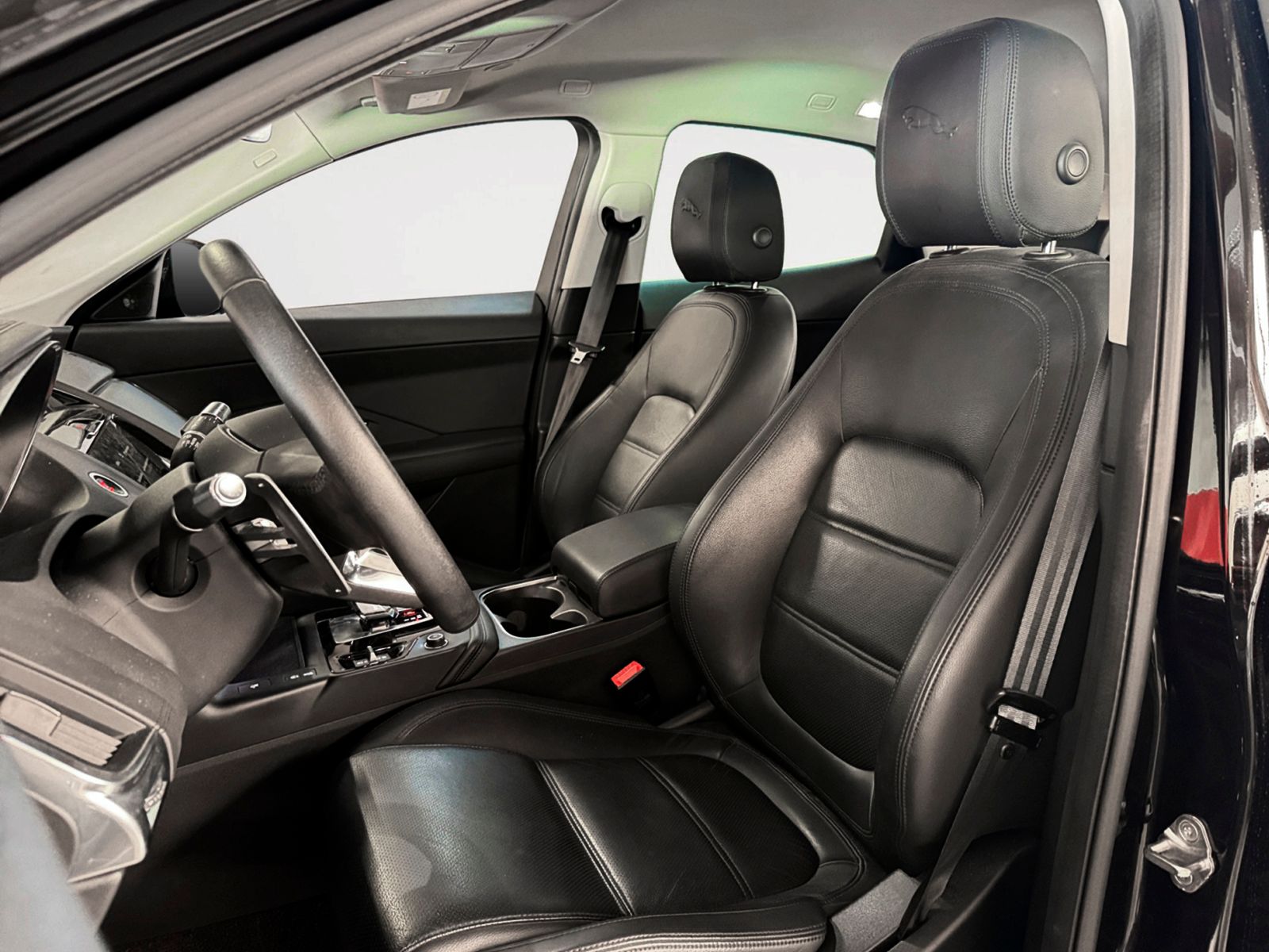 Jaguar E-Pace 2.0D MHEV S 4WD - foto 11