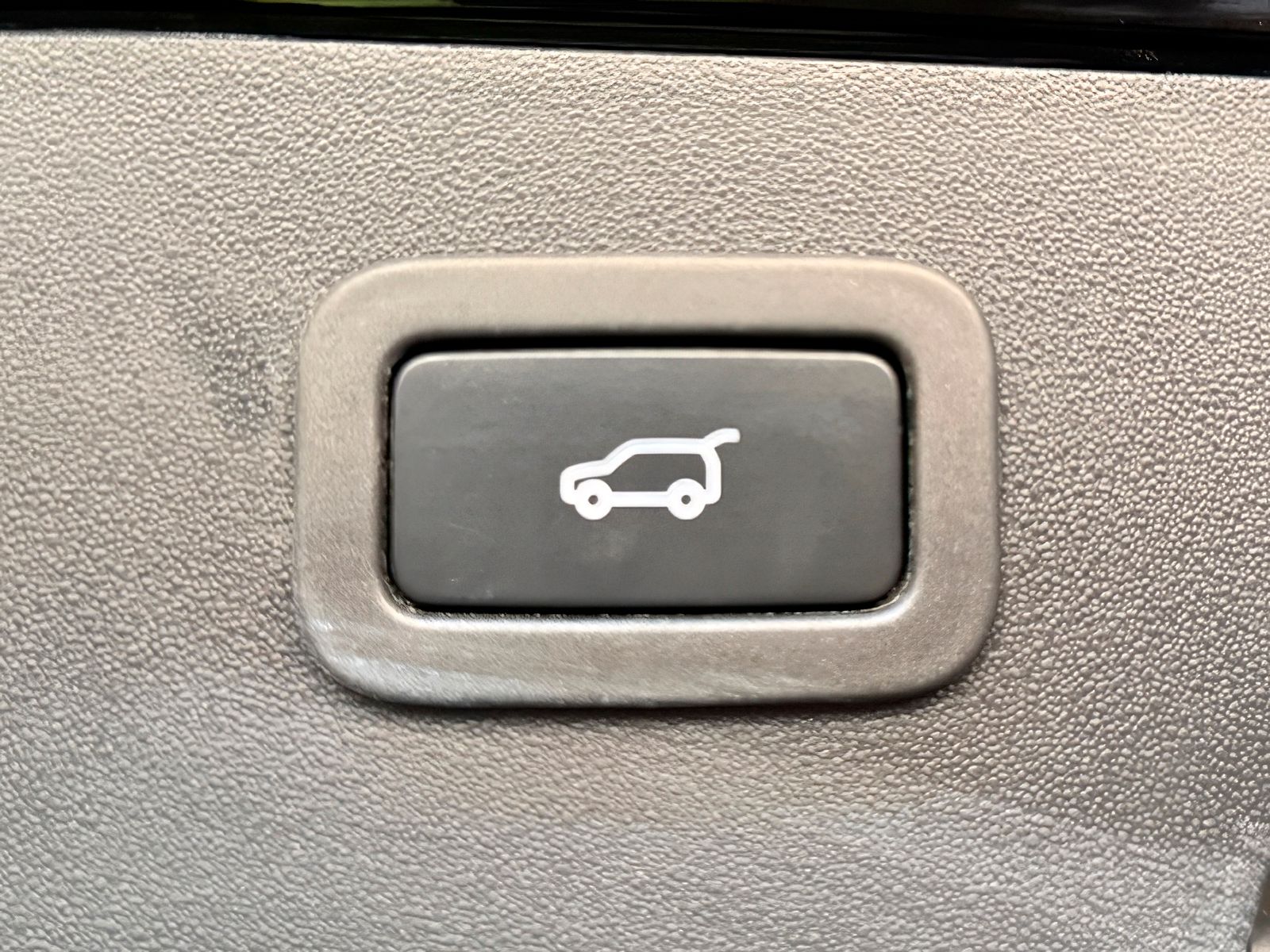 Jaguar E-Pace 2.0D MHEV S 4WD - foto 15