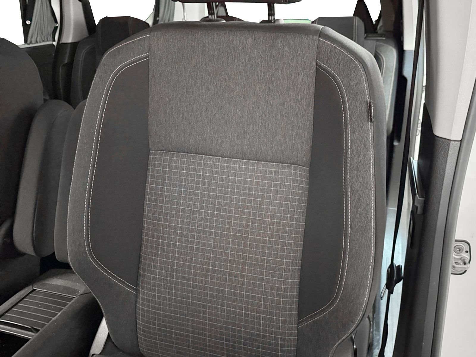 Peugeot Rifter GT Line Long BlueHDi - foto 22