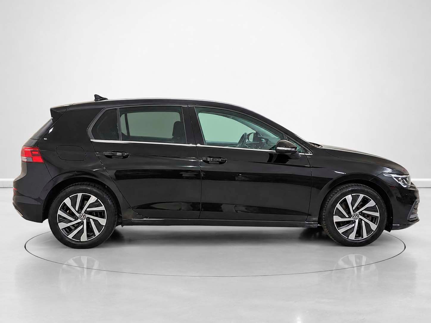 Volkswagen Golf 1.4 TSI eHybrid DSG - foto 2