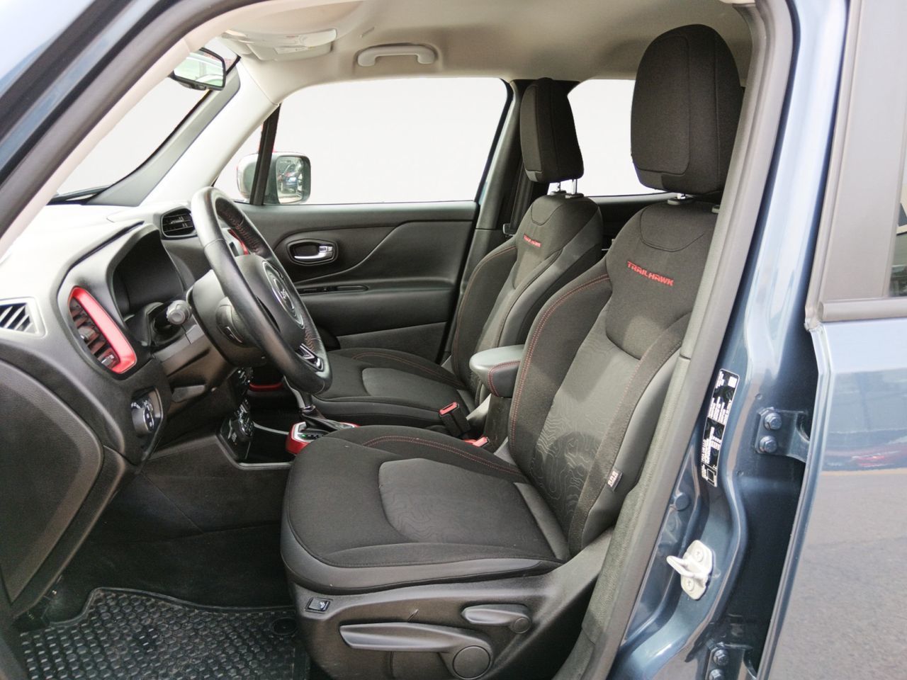 Jeep Renegade 1.3 PHEV Trailhawk AWD - foto 9