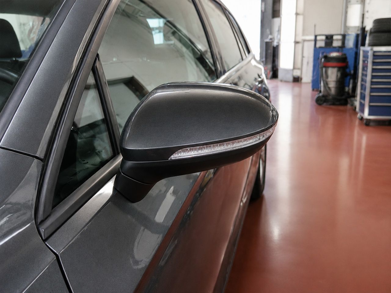 Volkswagen Passat Business 2.0 TDI DSG - foto 21