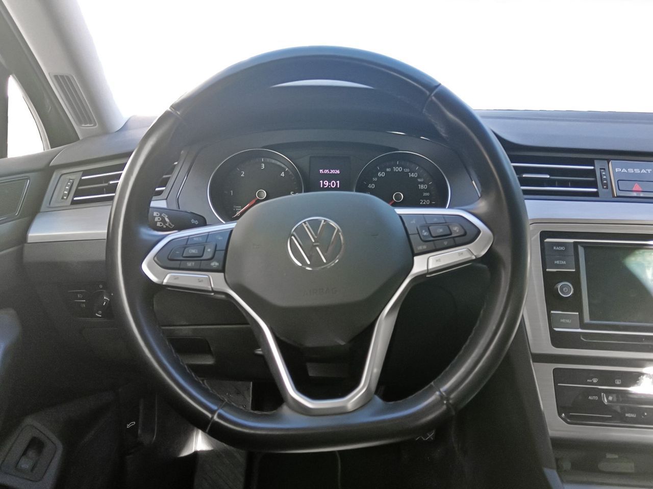 Volkswagen Passat Business 2.0 TDI DSG - foto 9