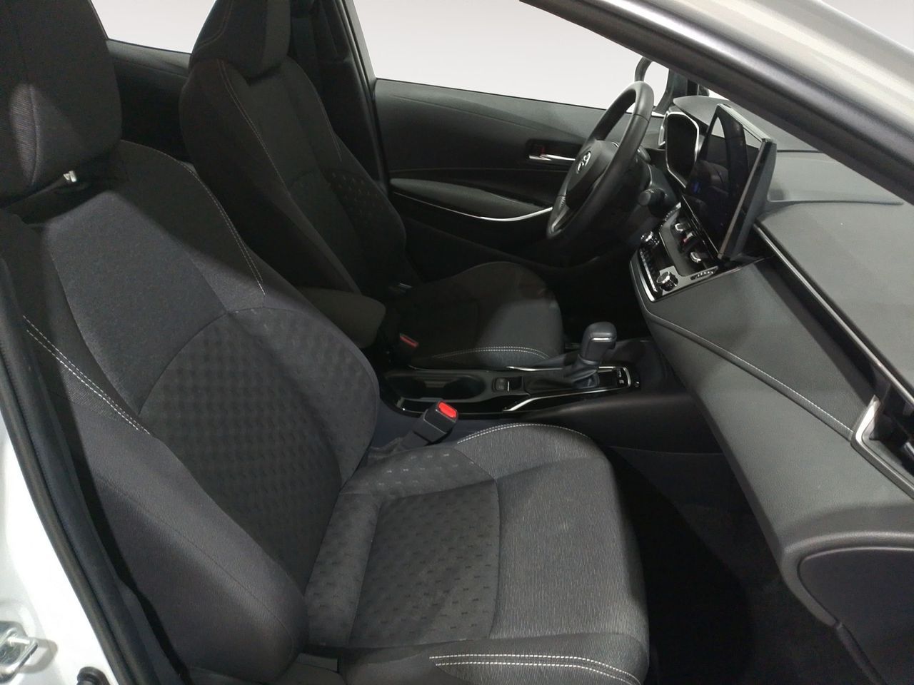 Toyota Corolla 140H Business - foto 12