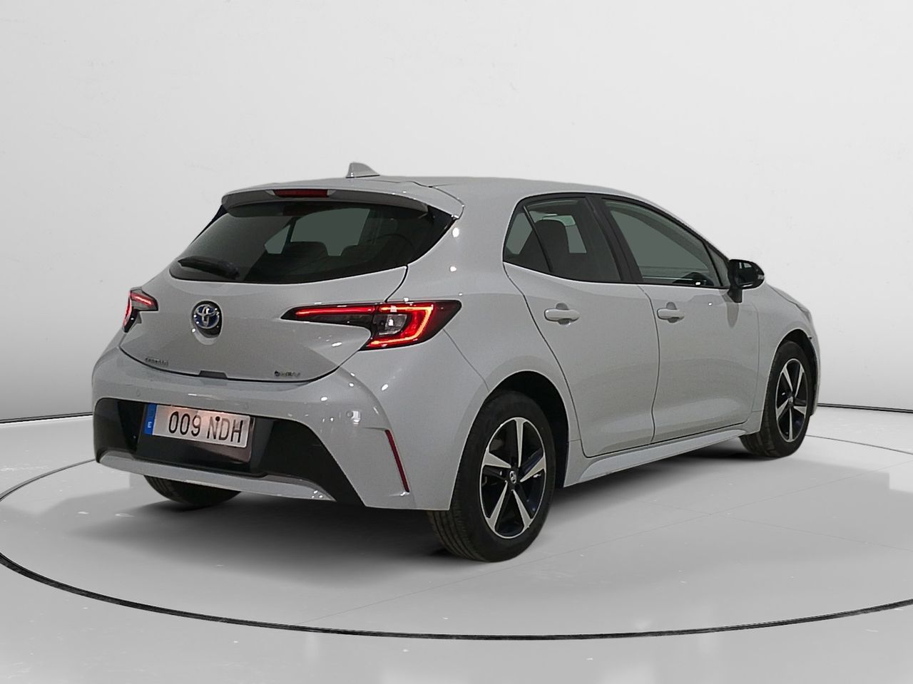 Toyota Corolla 140H Business - foto 3