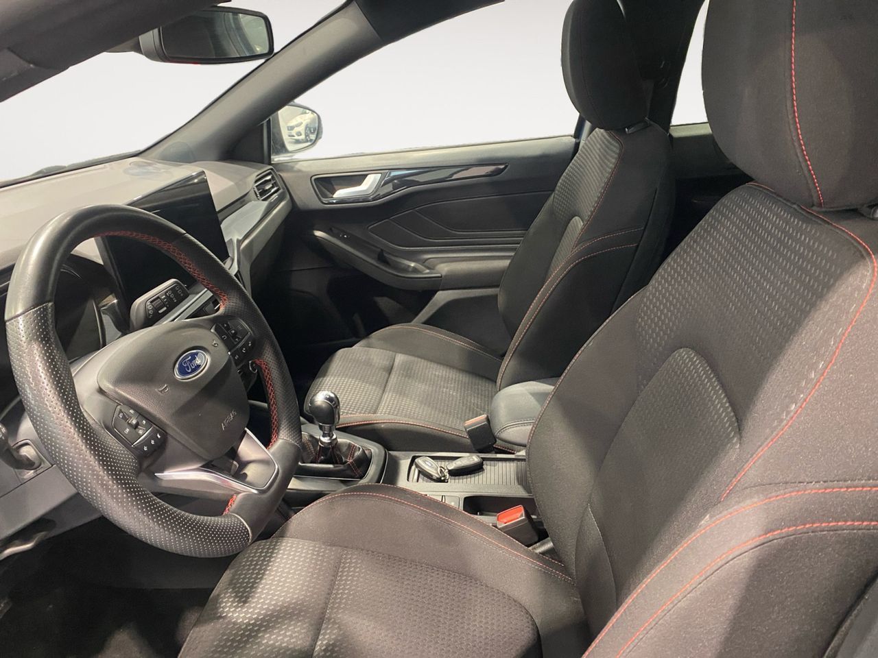 Ford Focus 1.0 EcoBoost MHEV ST-Line X - foto 8