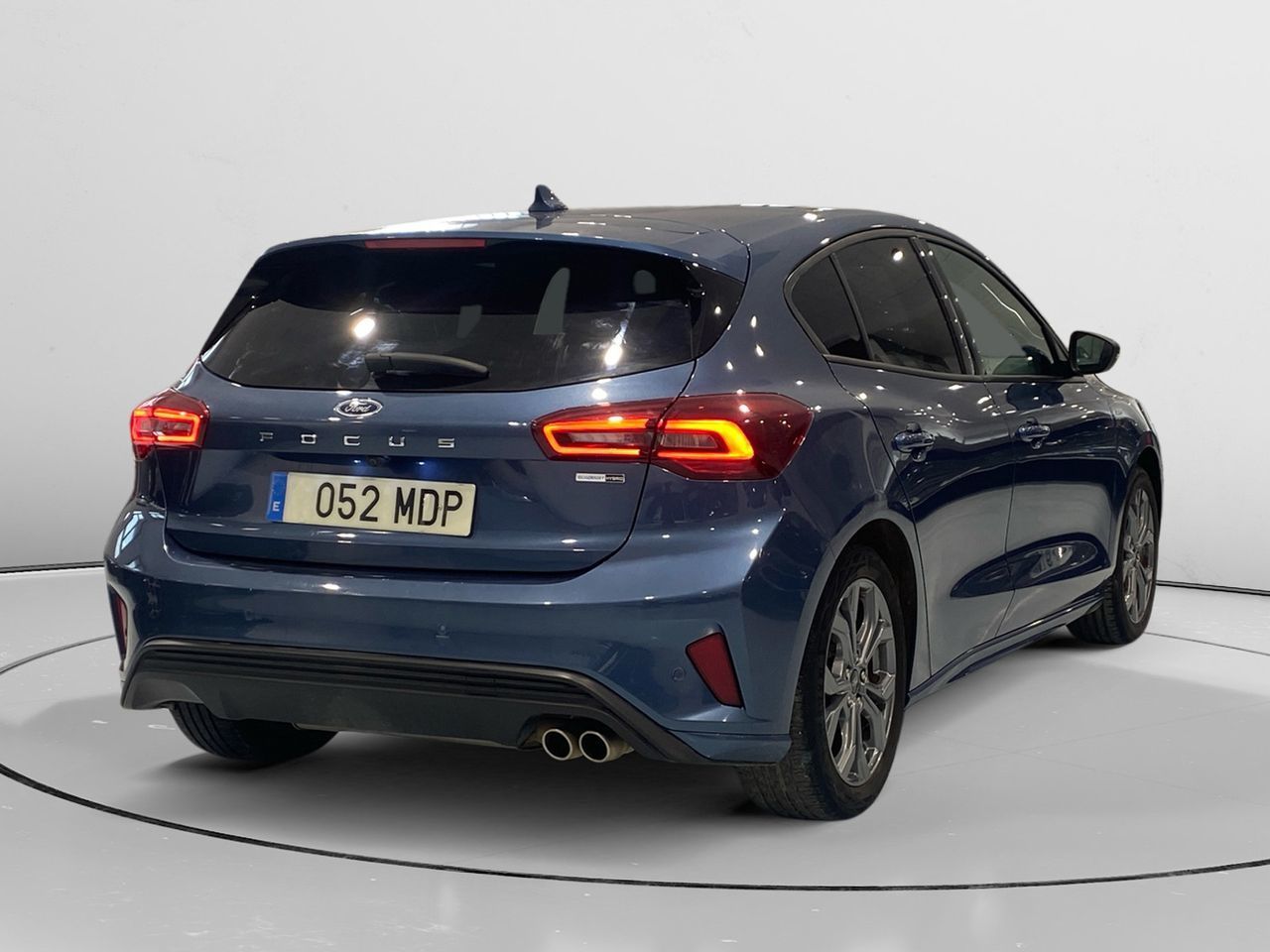 Ford Focus 1.0 EcoBoost MHEV ST-Line X - foto 2