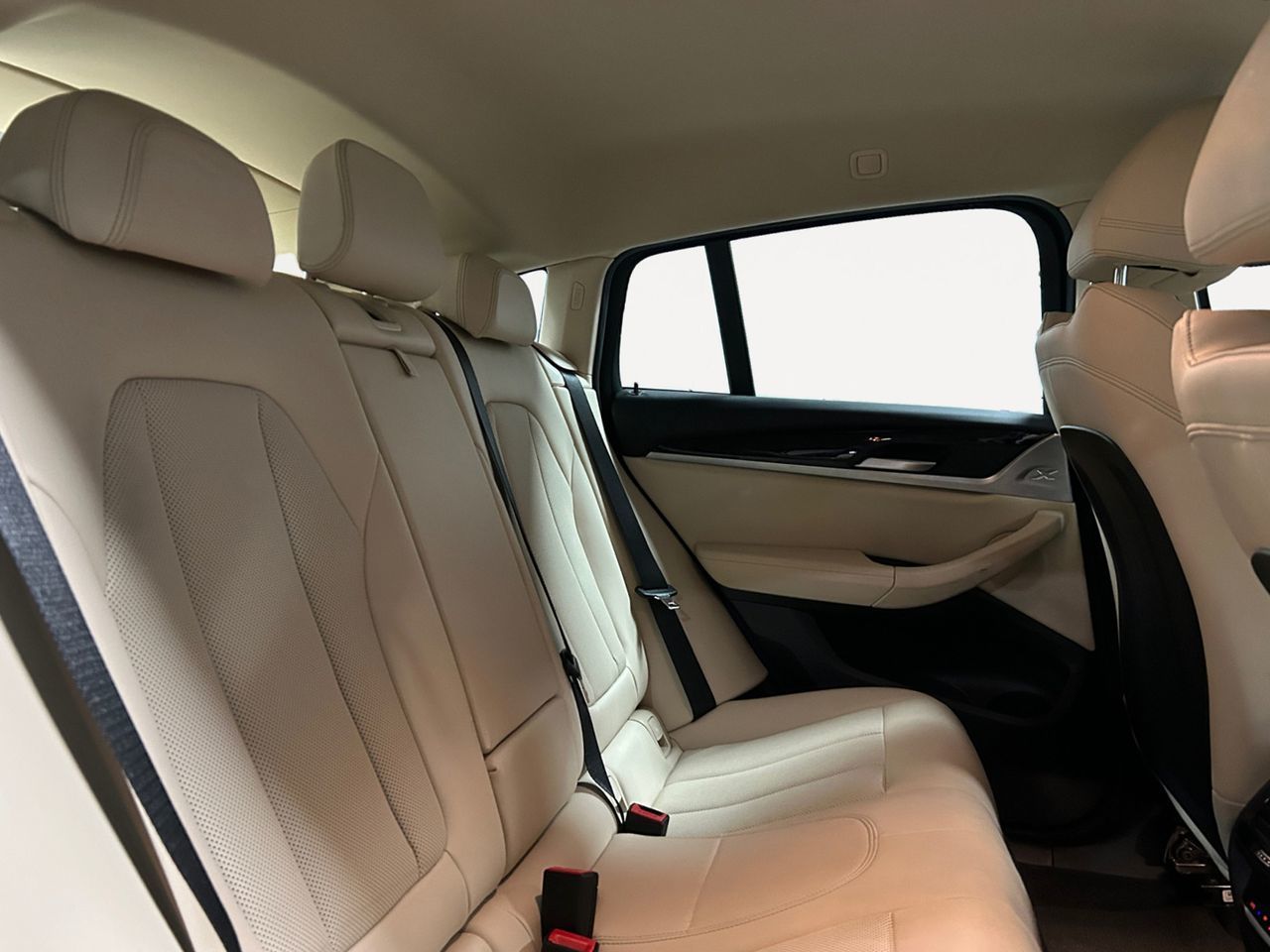 BMW X4 xDrive20i xLine - foto 9