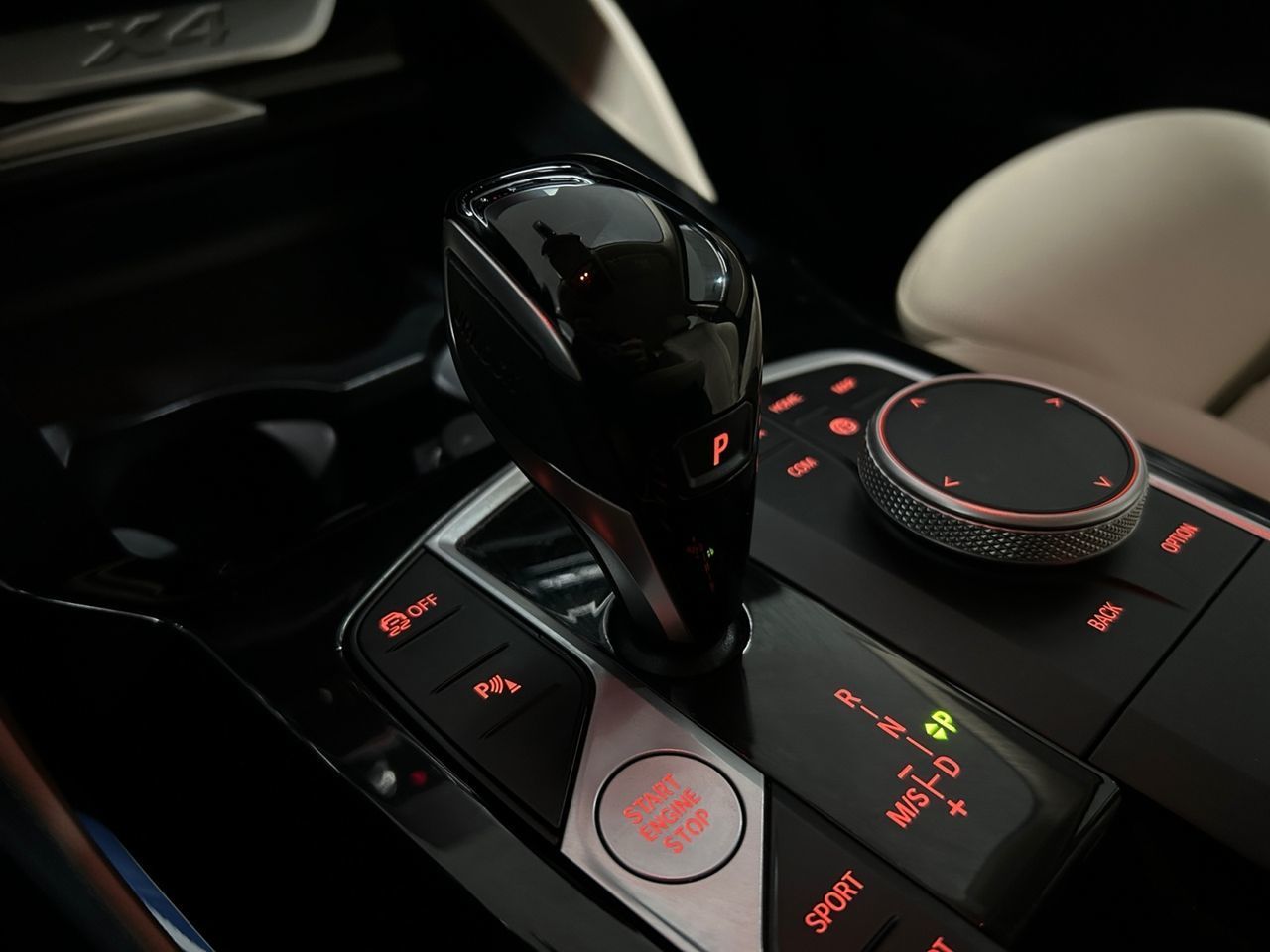 BMW X4 xDrive20i xLine - foto 12