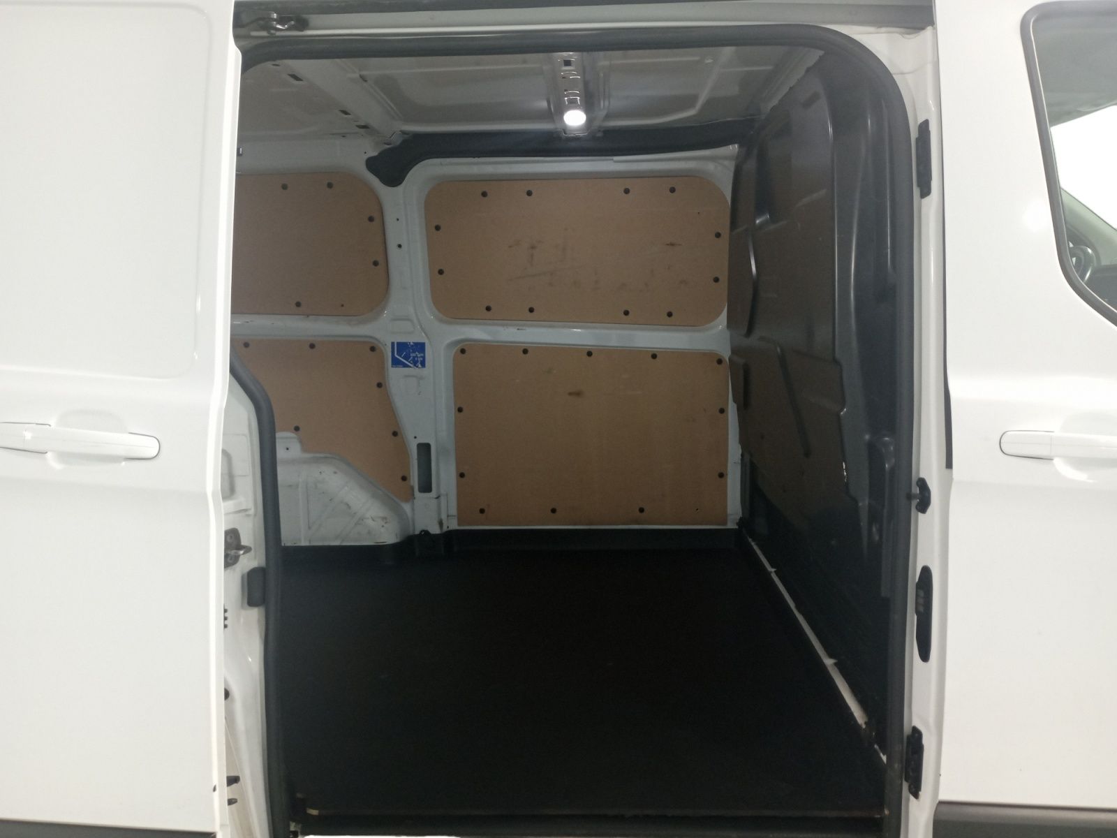 Ford Transit Custom Furgon 2.0 TDCi MHEV Trail 300 L1 - foto 13