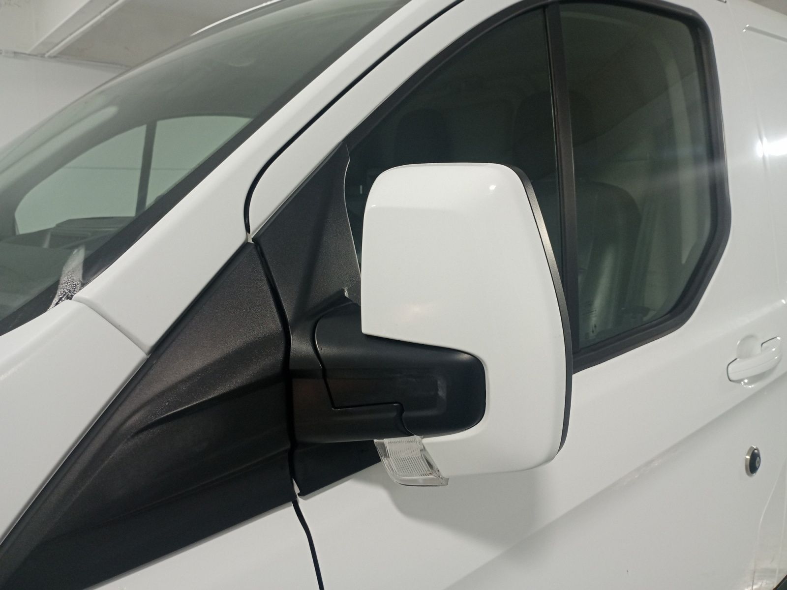 Ford Transit Custom Furgon 2.0 TDCi MHEV Trail 300 L1 - foto 22