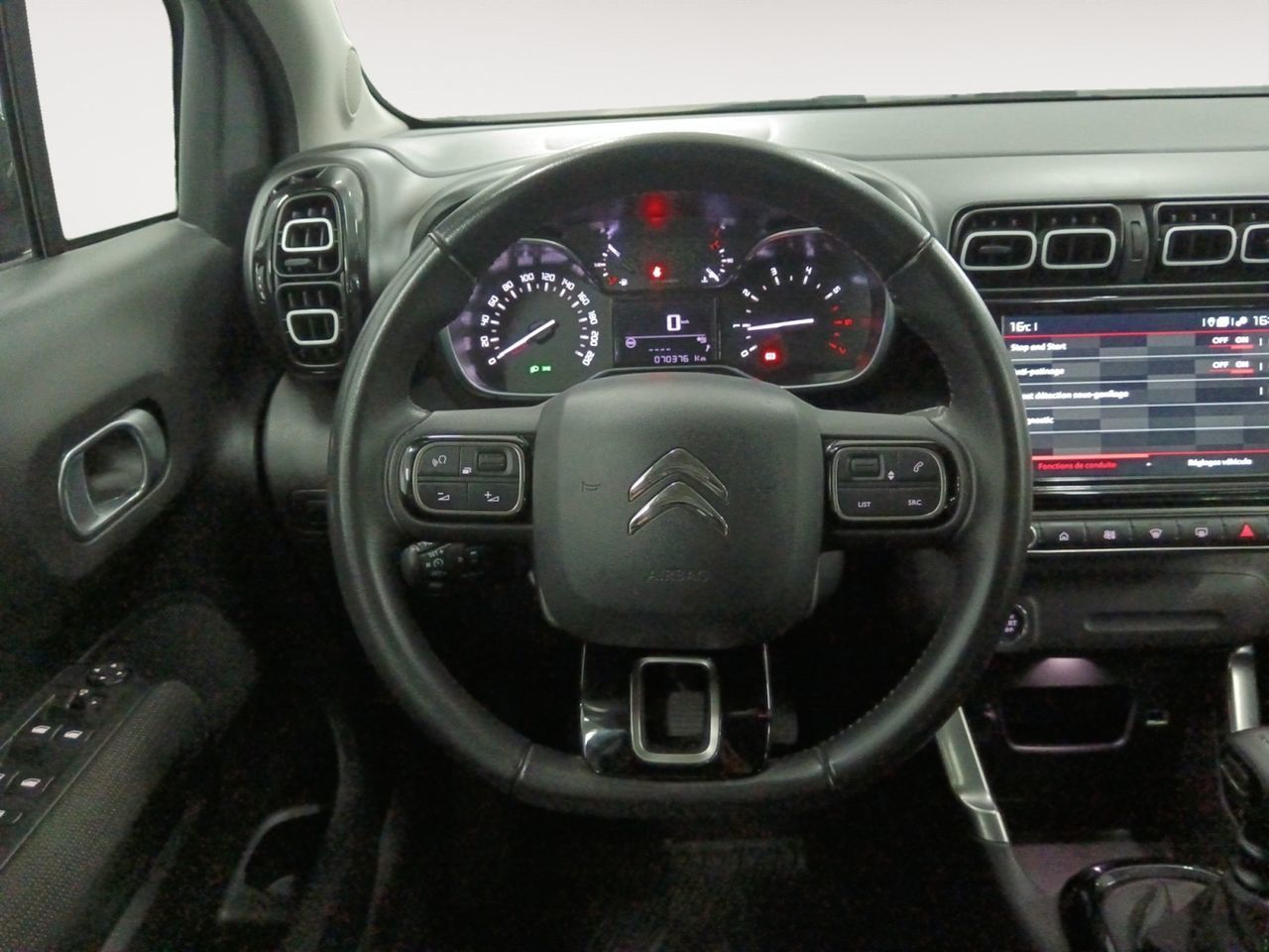 Citroën C3 Aircross BlueHDi 110 Shine - foto 7