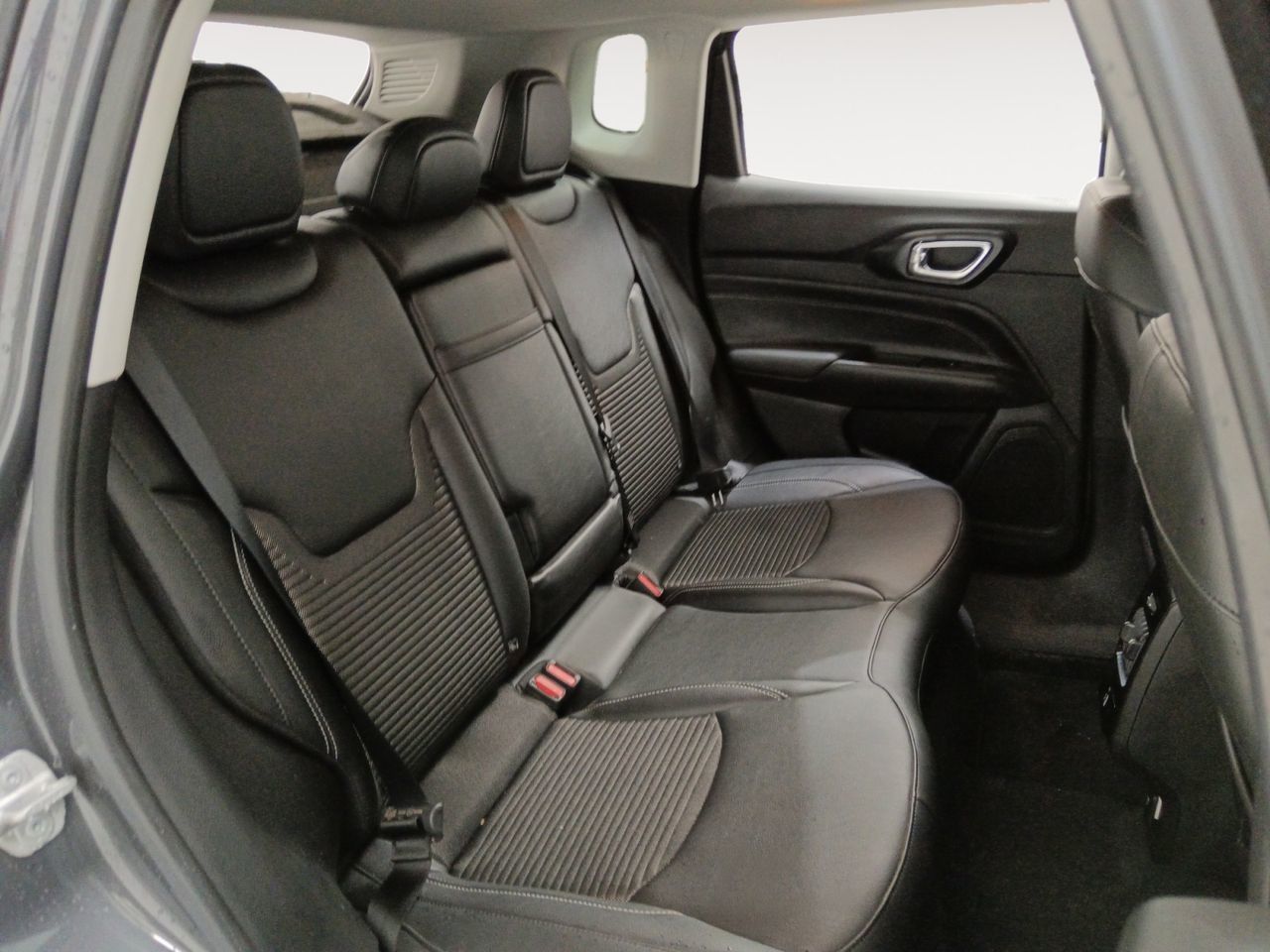 Jeep Compass 1.3 Gse Limited 4x2 FWD - foto 9