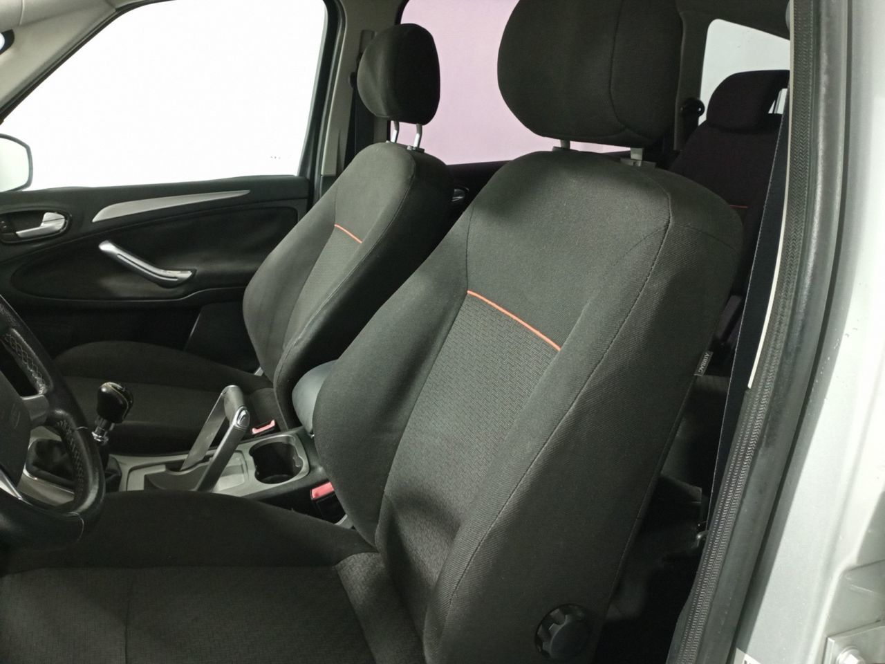Ford S-Max 2.0 TDCi Trend - foto 16