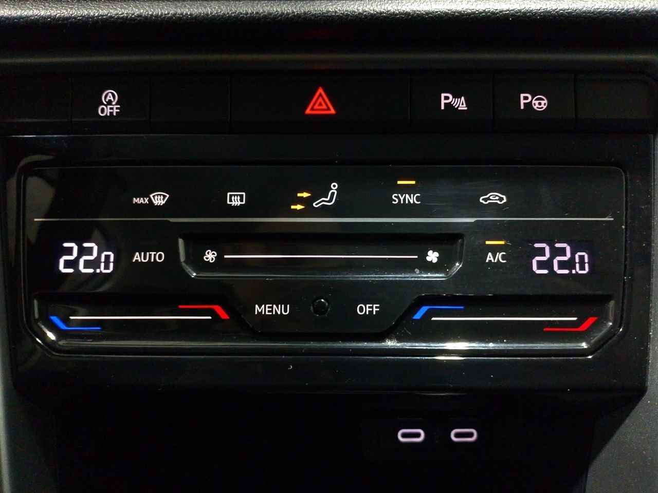 Volkswagen T-Roc Life 1.0 TSI - foto 17