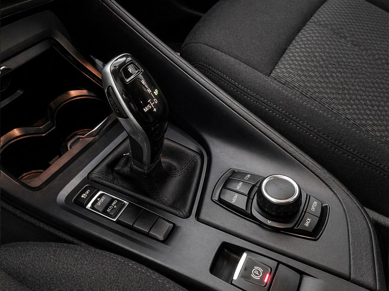 BMW X1 sDrive16d - foto 12
