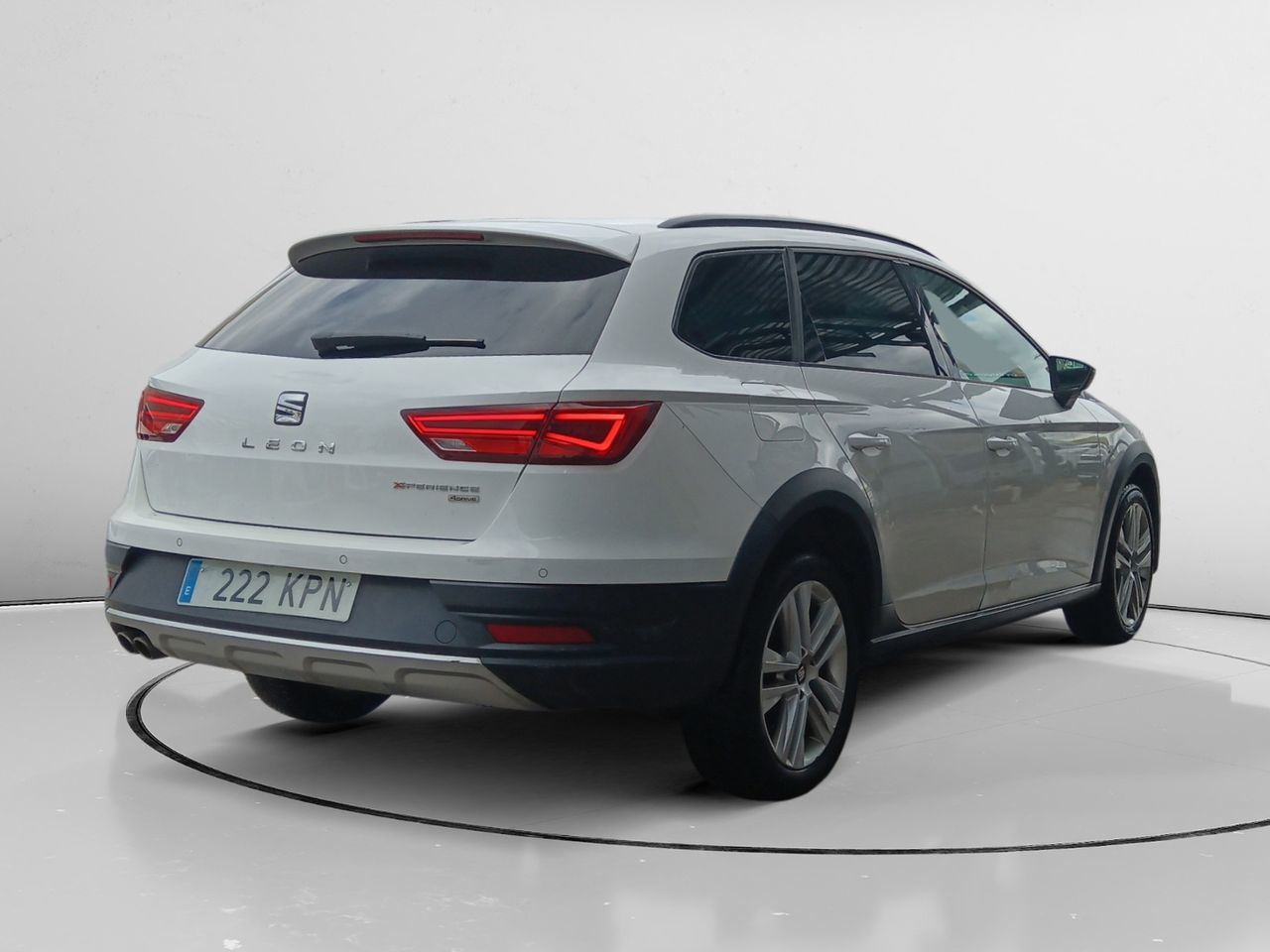 SEAT León 2.0 TDI X-perience 4Drive DSG - foto 2