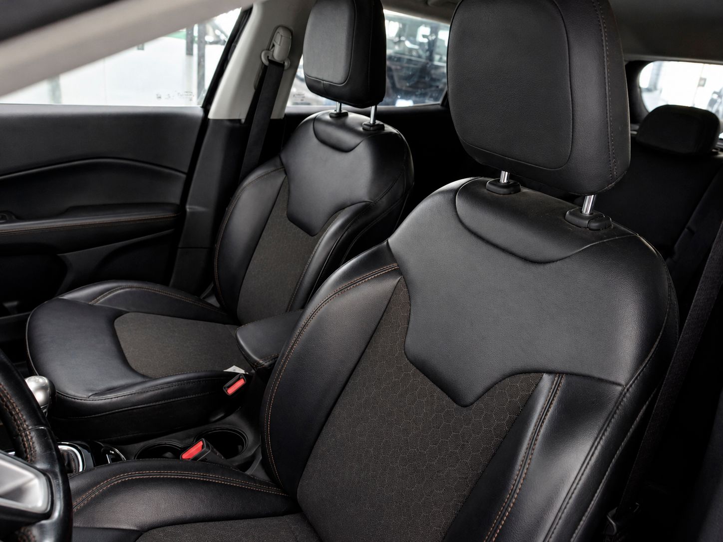 Jeep Compass 1.4 MultiAir Limited 4x2 - foto 23