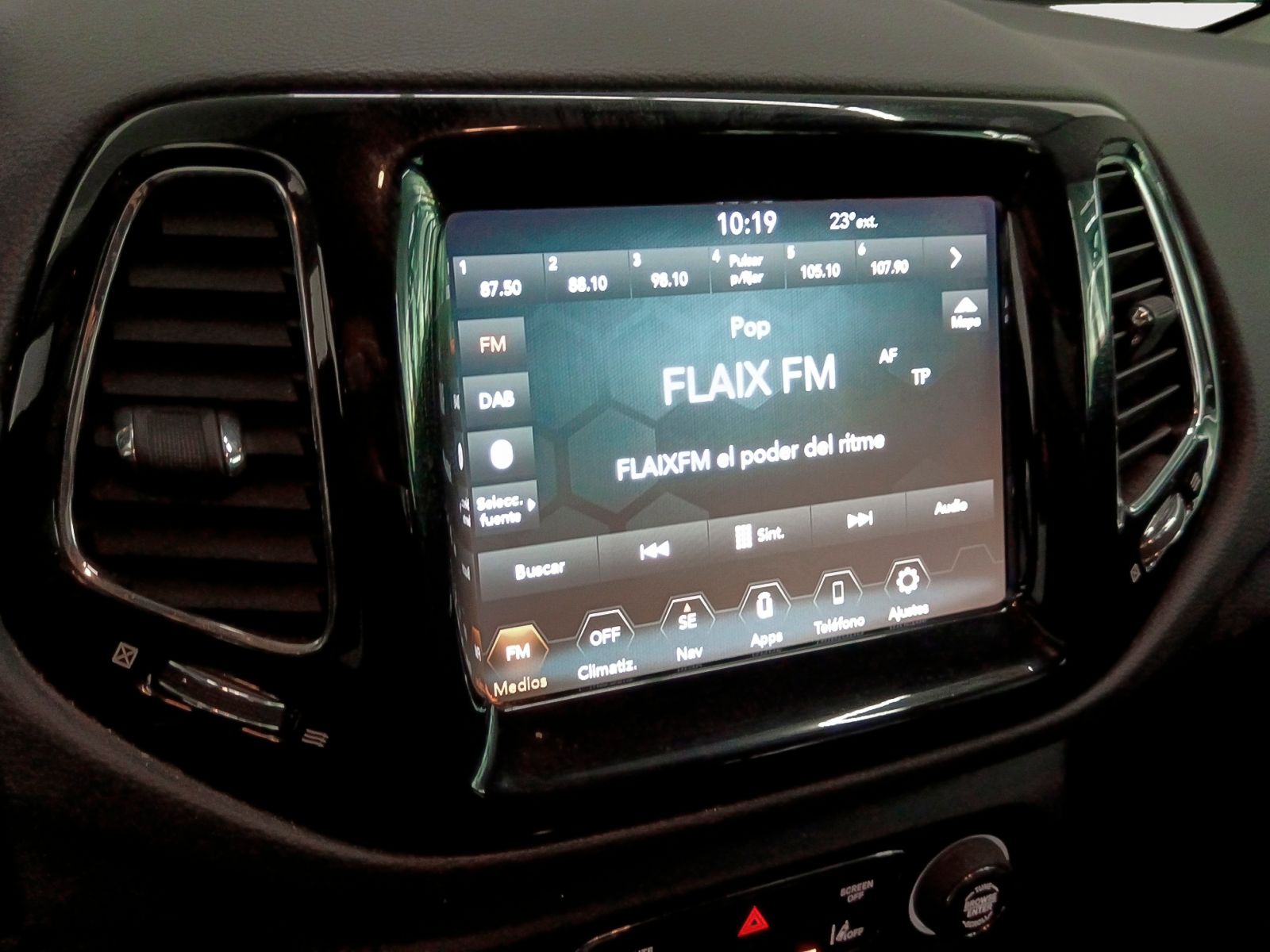 Jeep Compass 1.4 MultiAir Limited 4x2 - foto 19