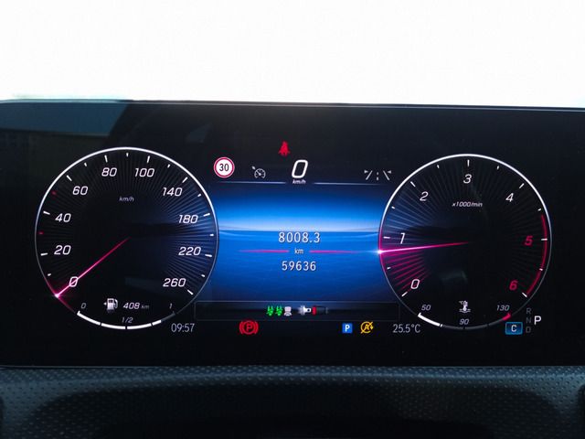 Mercedes-Benz Clase A 200 d - foto 12