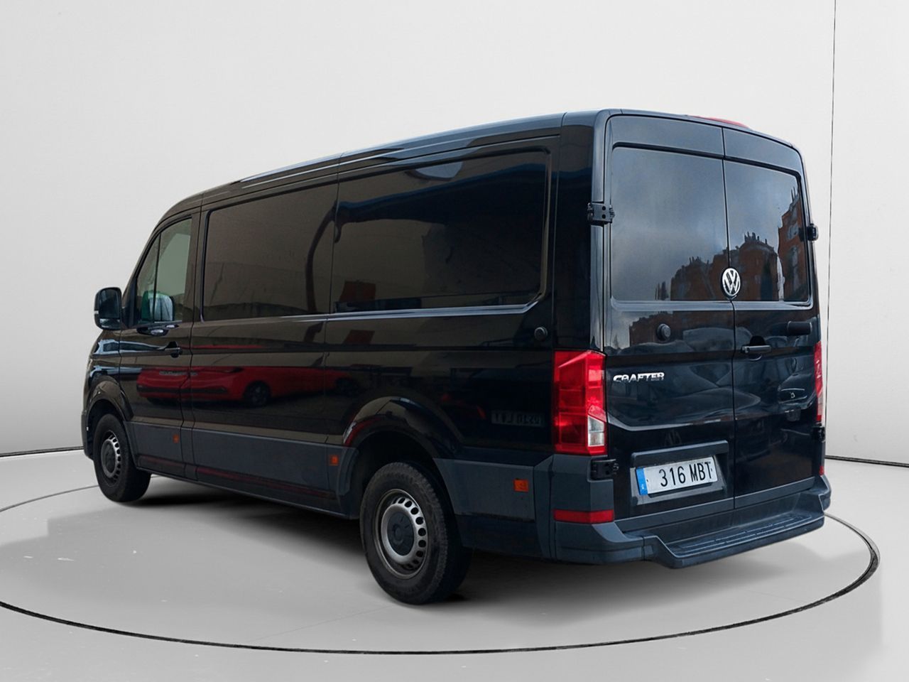 Volkswagen Crafter 35 Furgón Batalla Media TN 2.0 TDI - foto 4