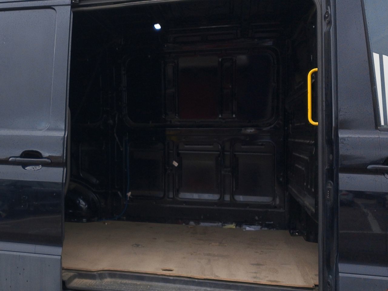 Volkswagen Crafter 35 Furgón Batalla Media TN 2.0 TDI - foto 11