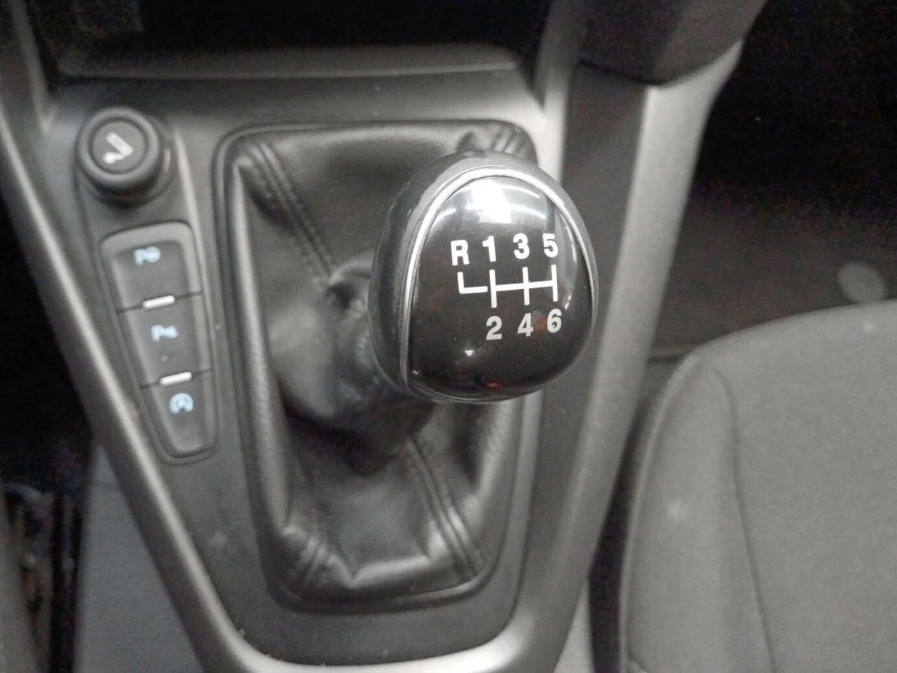 Ford Focus 1.6 TI-VCT Trend+ - foto 15