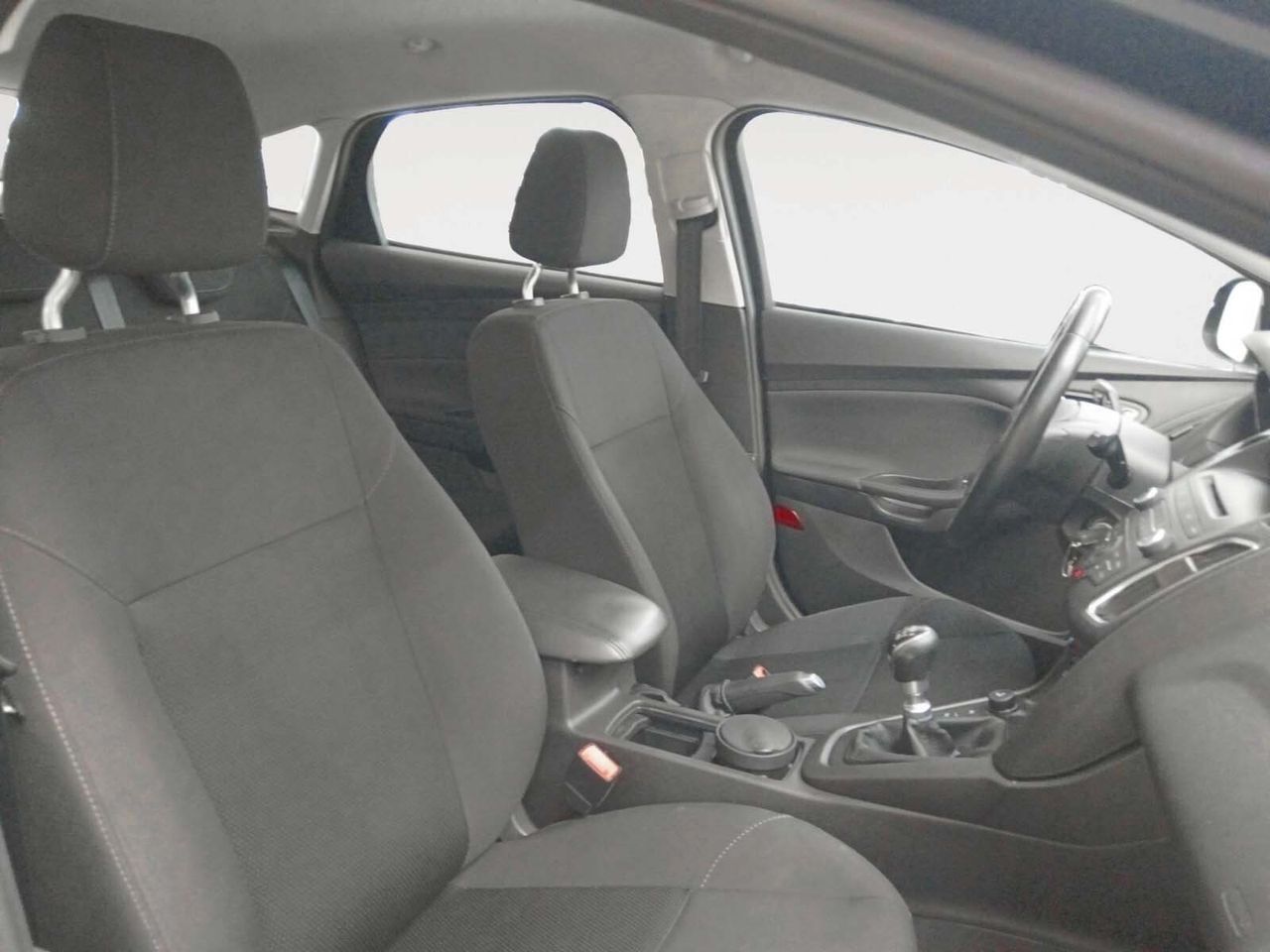 Ford Focus 1.6 TI-VCT Trend+ - foto 13