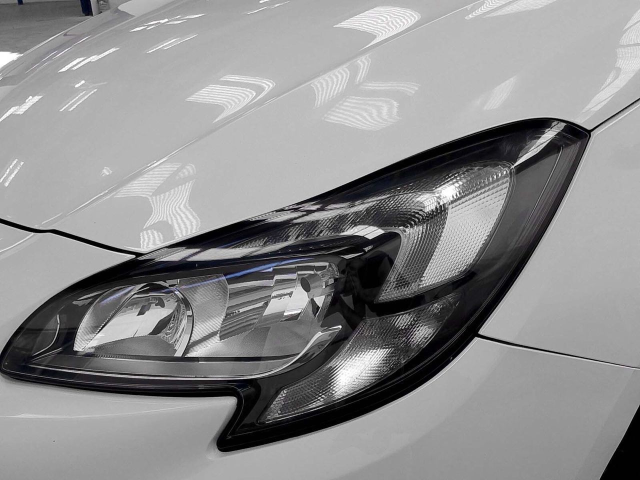 Opel Corsa 1.4 Selective - foto 19