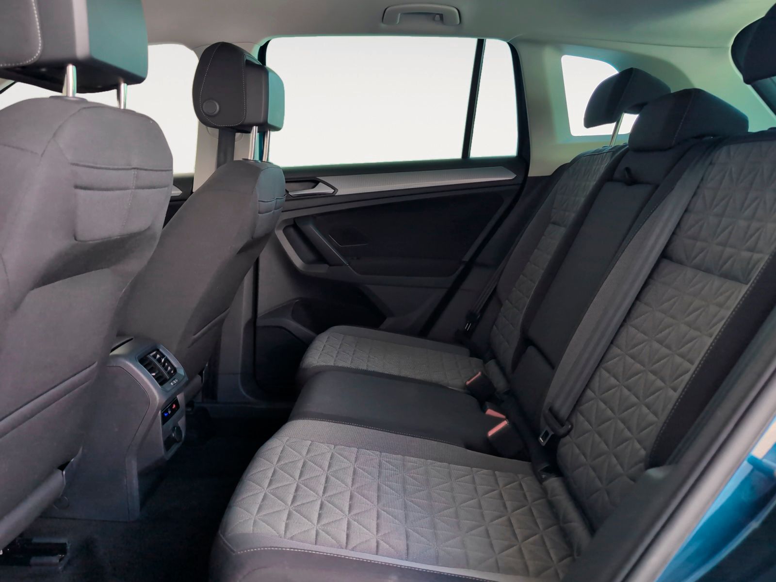Volkswagen Tiguan Life 1.4 TSI eHybrid DSG - foto 12