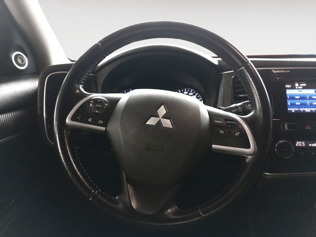 Mitsubishi Outlander 220 DI-D Motion 2WD - foto 8