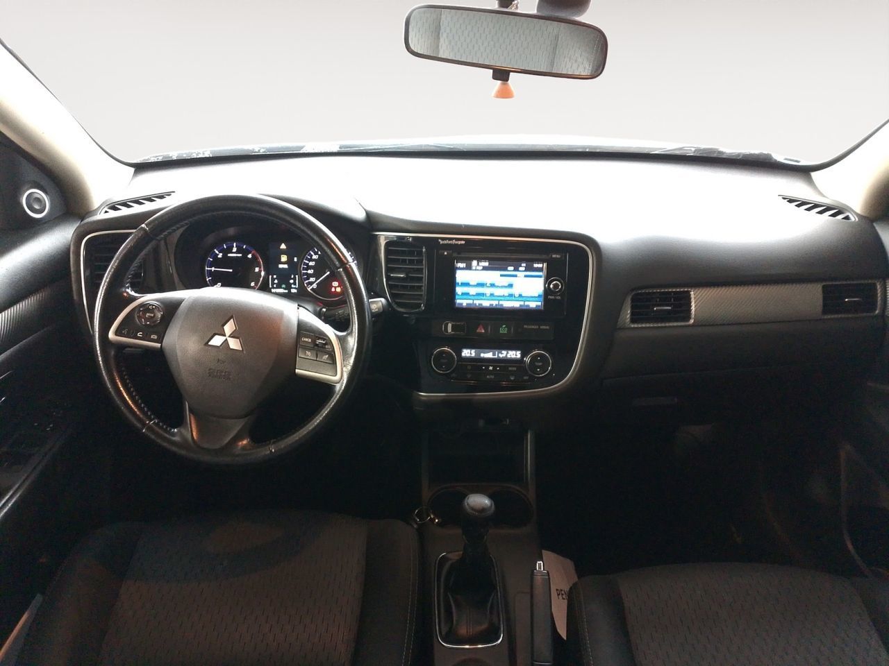 Mitsubishi Outlander 220 DI-D Motion 2WD - foto 7