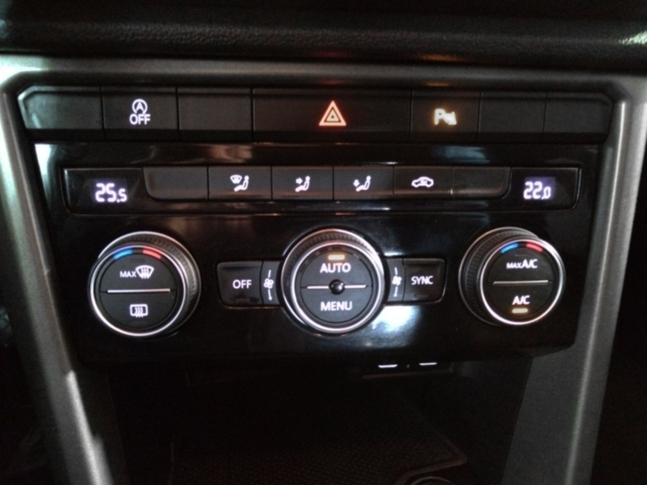 Volkswagen T-Roc Advance R-Line 2.0 TDI - foto 20