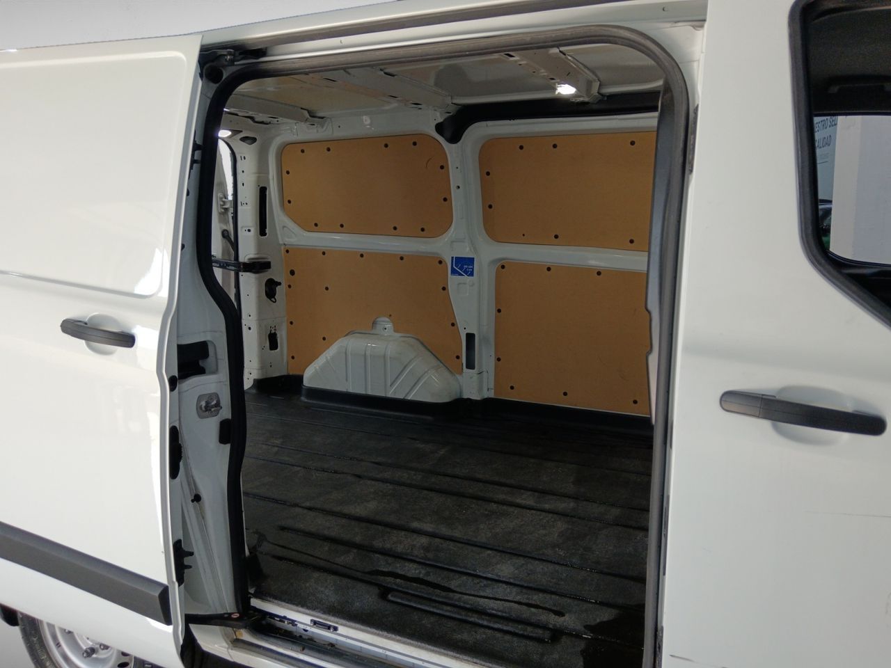 Ford Transit Custom Furgon 2.0 TDCi MHEV 280 L1 Trend - foto 11