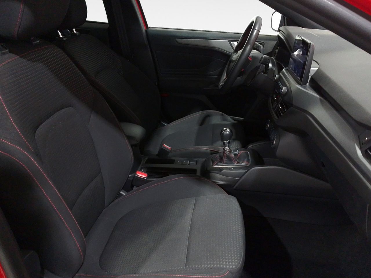 Ford Focus 1.0 EcoBoost MHEV ST-Line - foto 10
