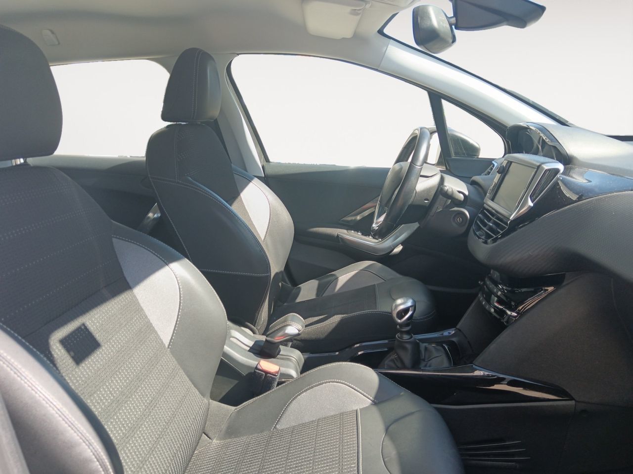 Peugeot 2008 PureTech 130 Allure - foto 11