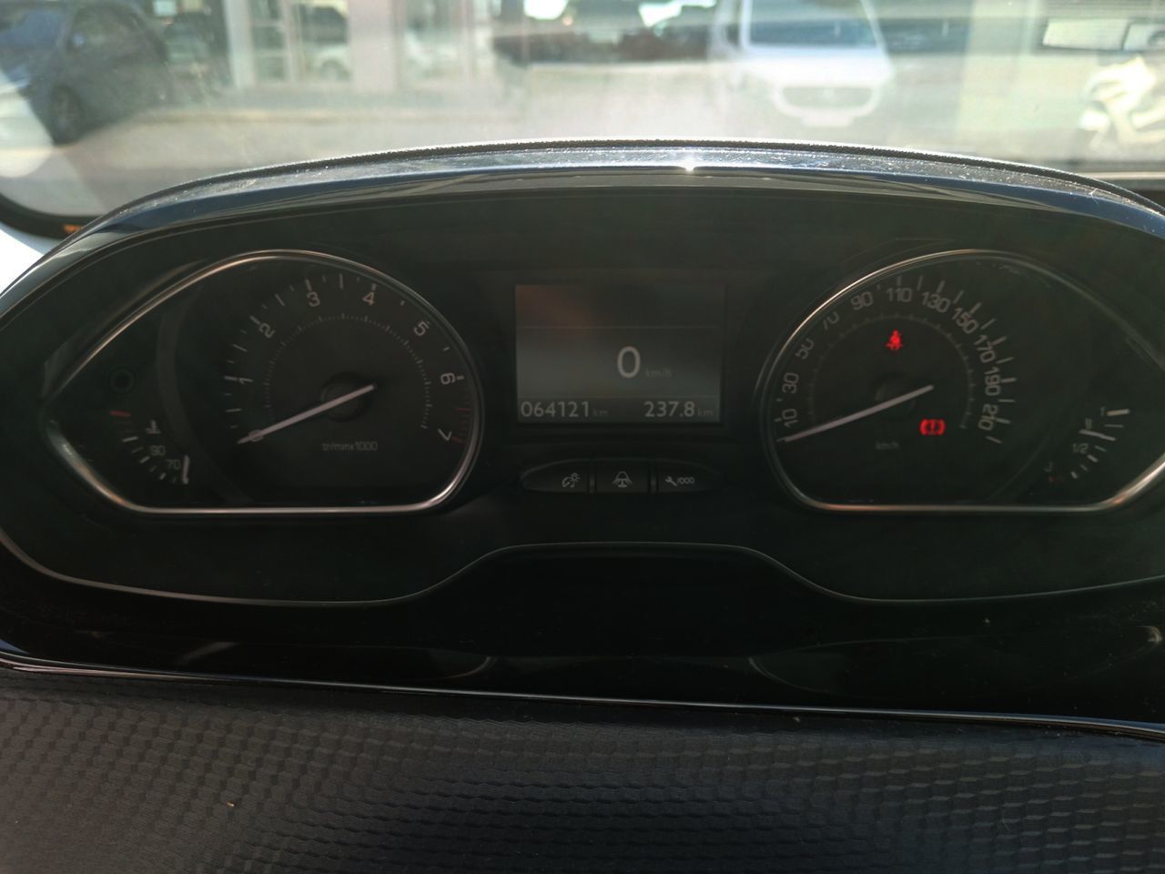 Peugeot 2008 PureTech 130 Allure - foto 14